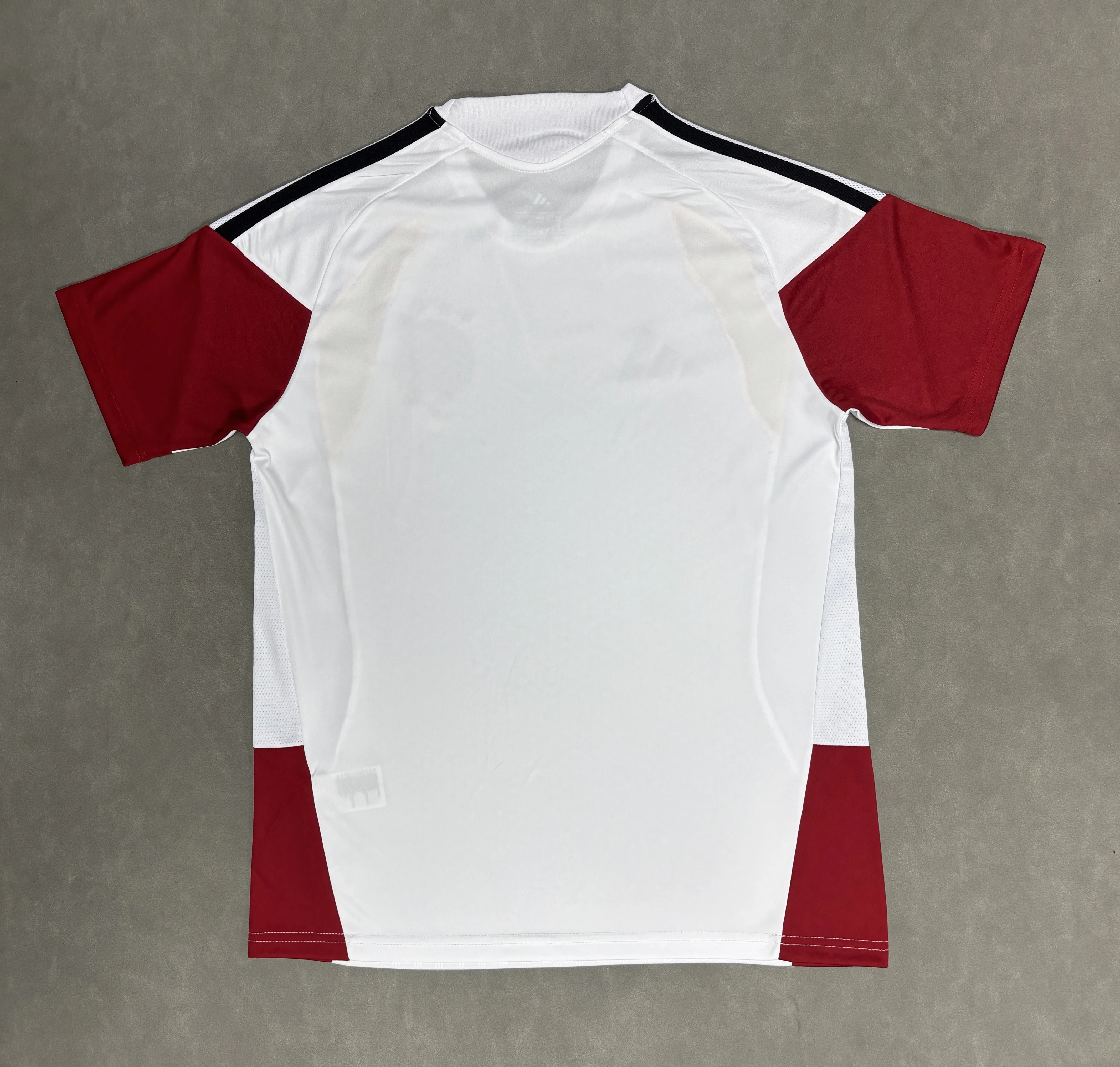 26-27德国训练服白色S-4XL