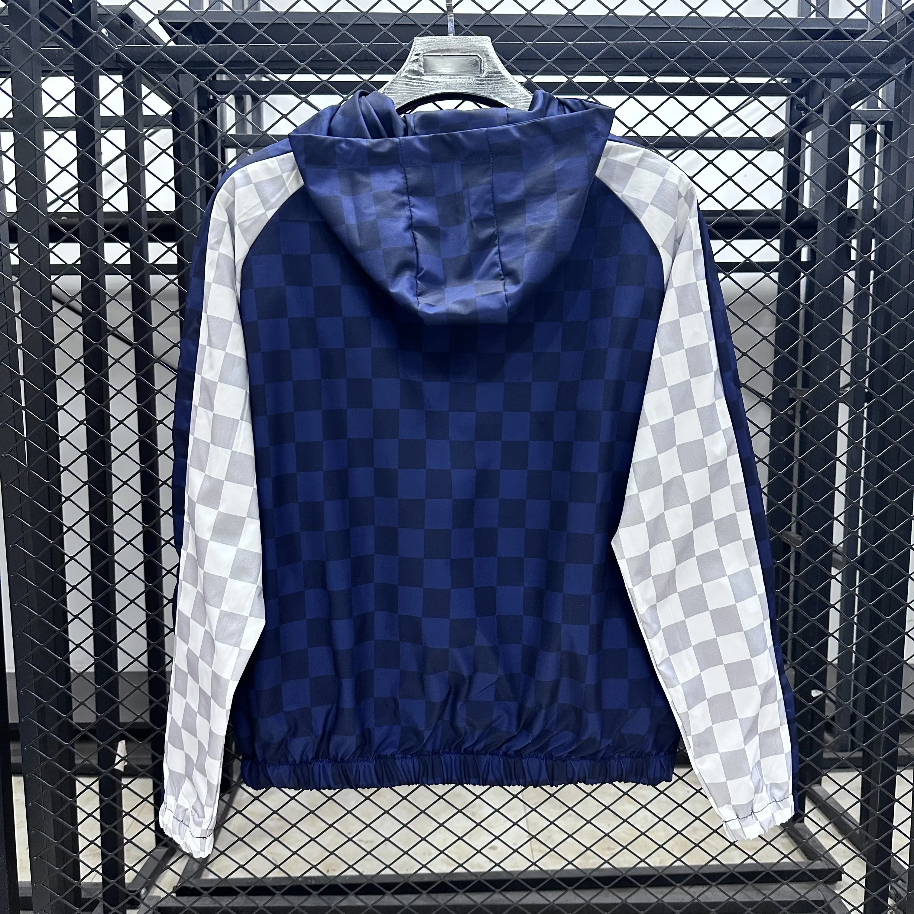 RM1026 赛季利物浦防水戴帽风衣