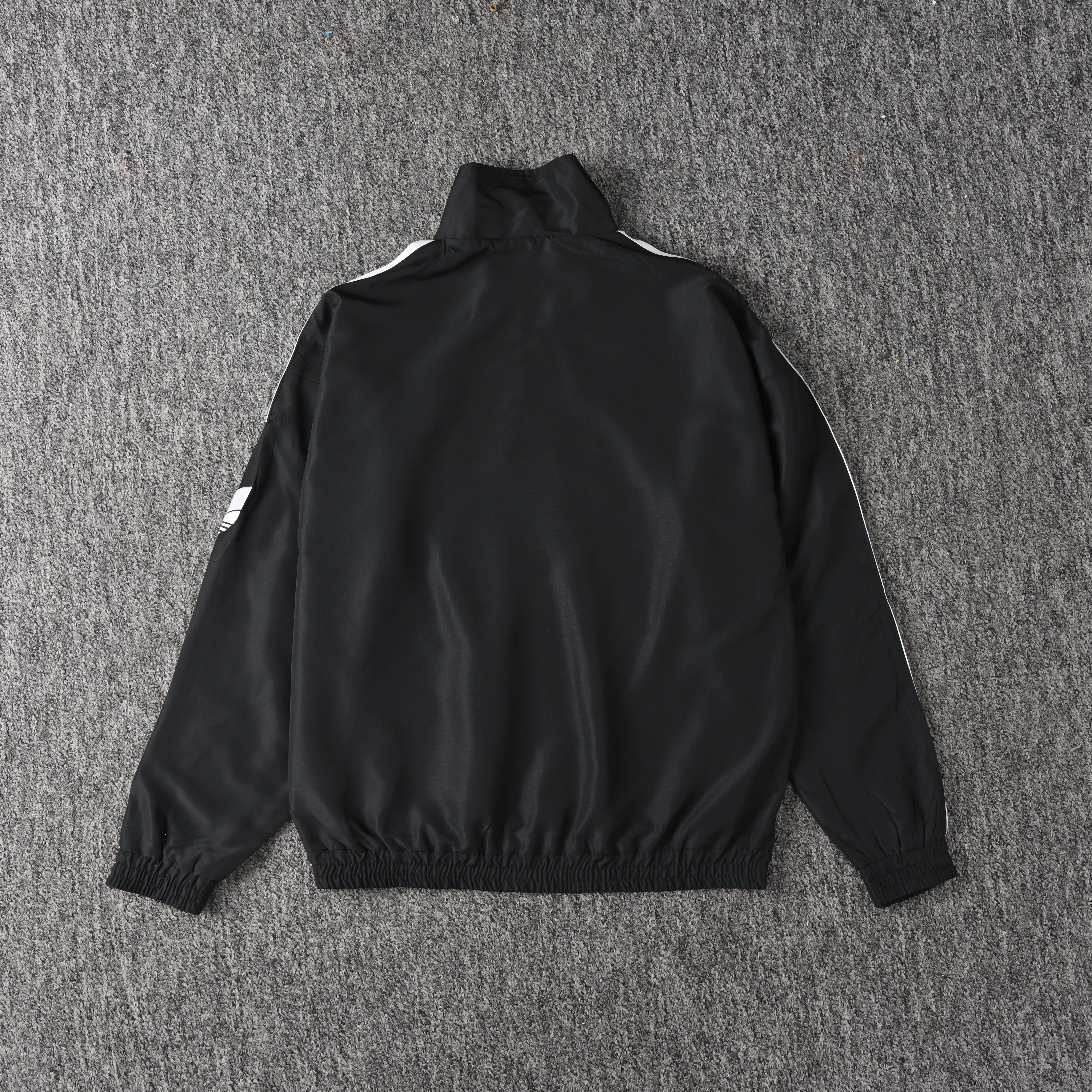 R1006 荷花休闲风衣黑