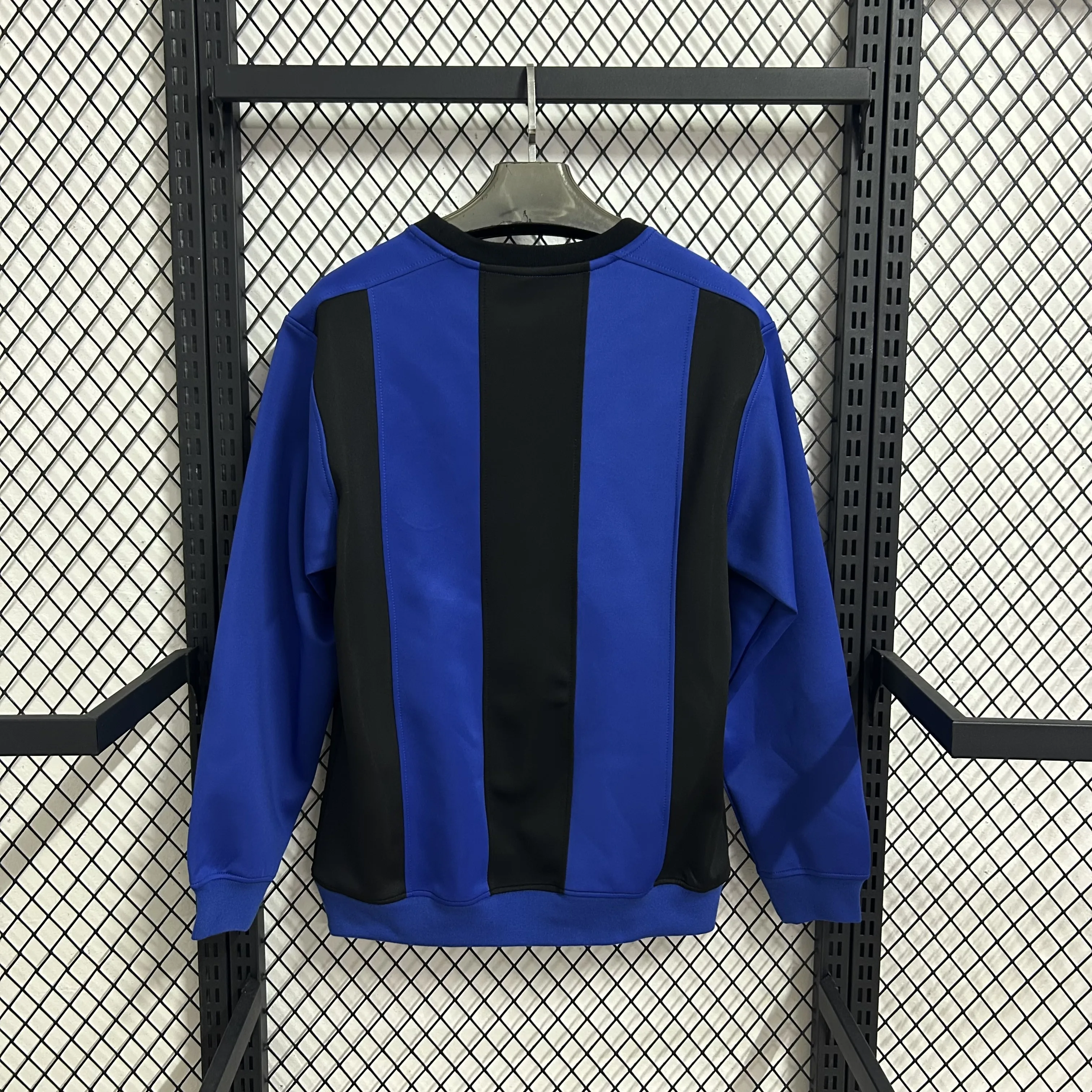 W2210 国米蓝黑渐条休闲加厚卫衣