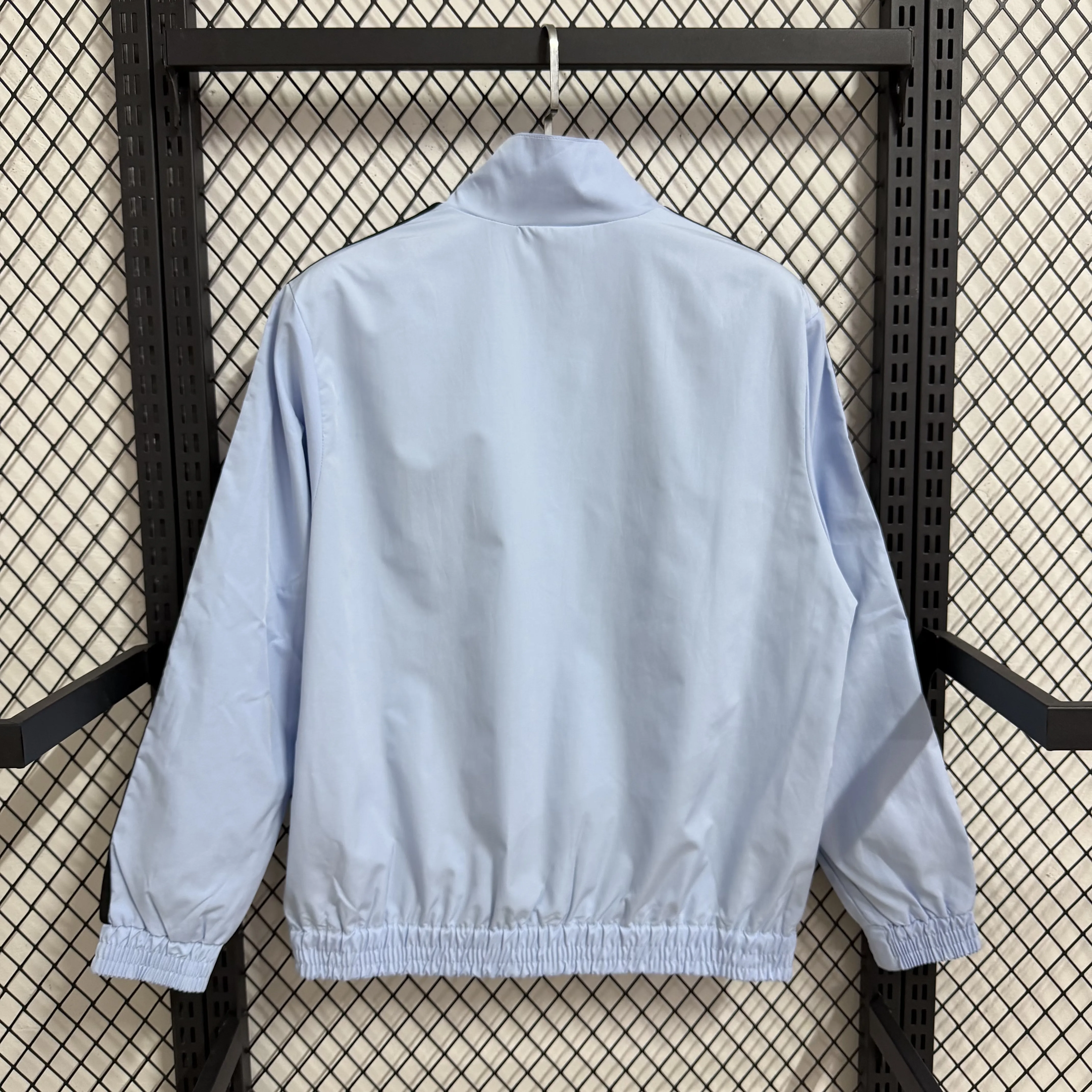 R1074 浅蓝阿迪荷花休闲防水风衣