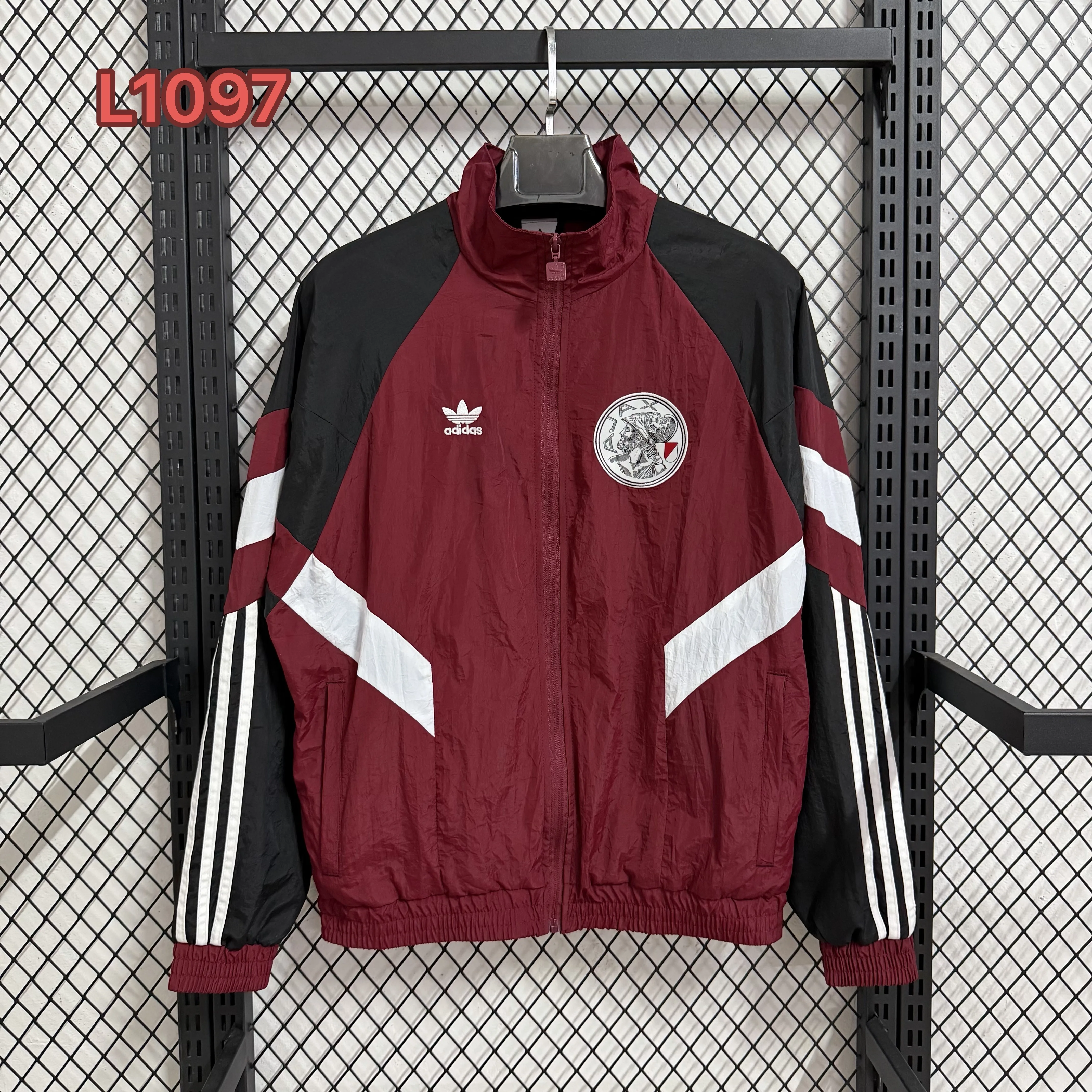L1097 阿贾克斯枣红色经典休闲风衣