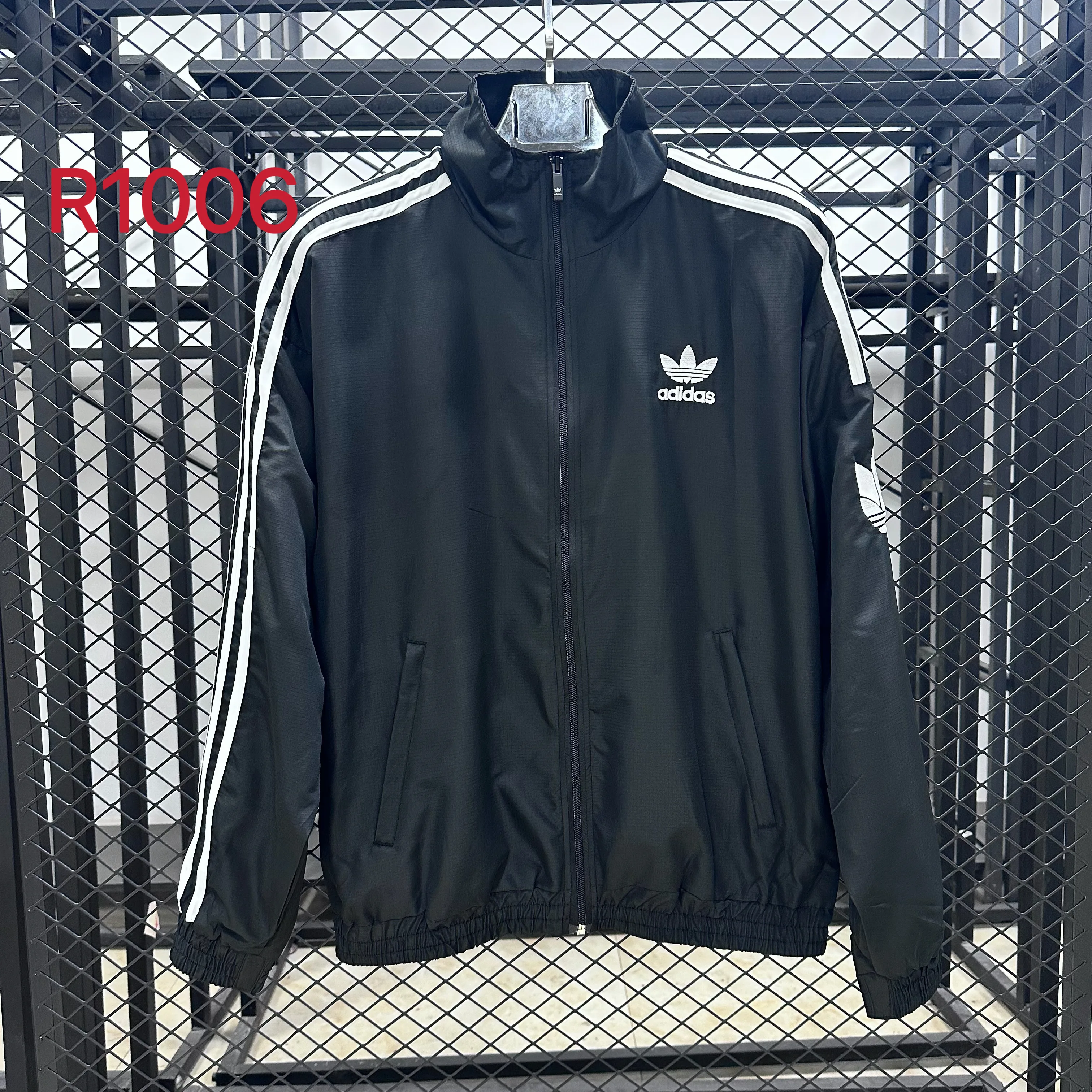 R1006 荷花休闲风衣黑