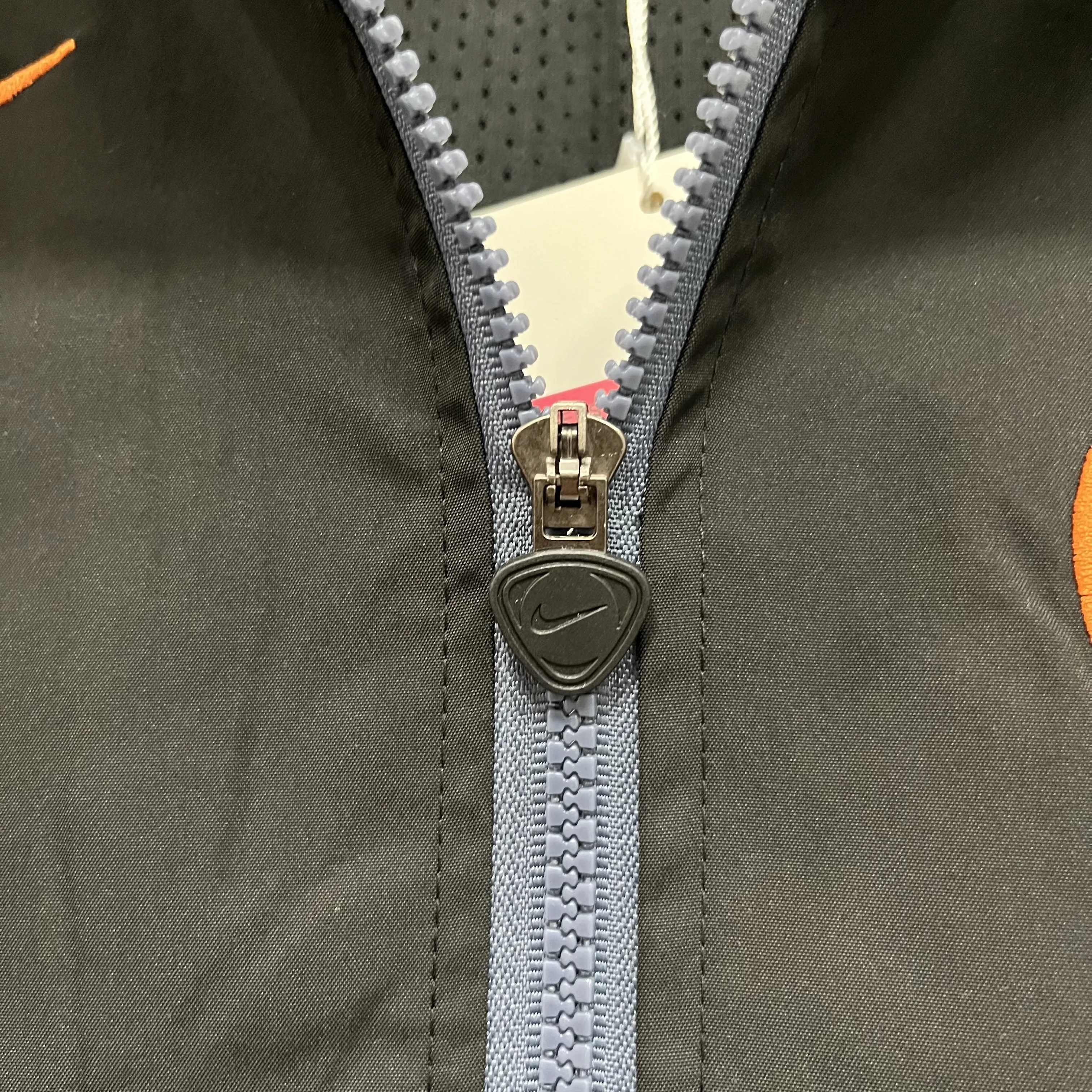 F1086 国米黑配灰防水训练风衣