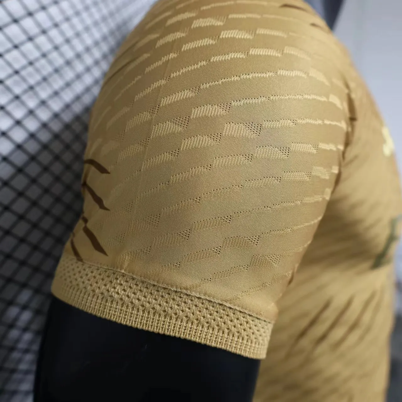 球员:皇马特别版金色