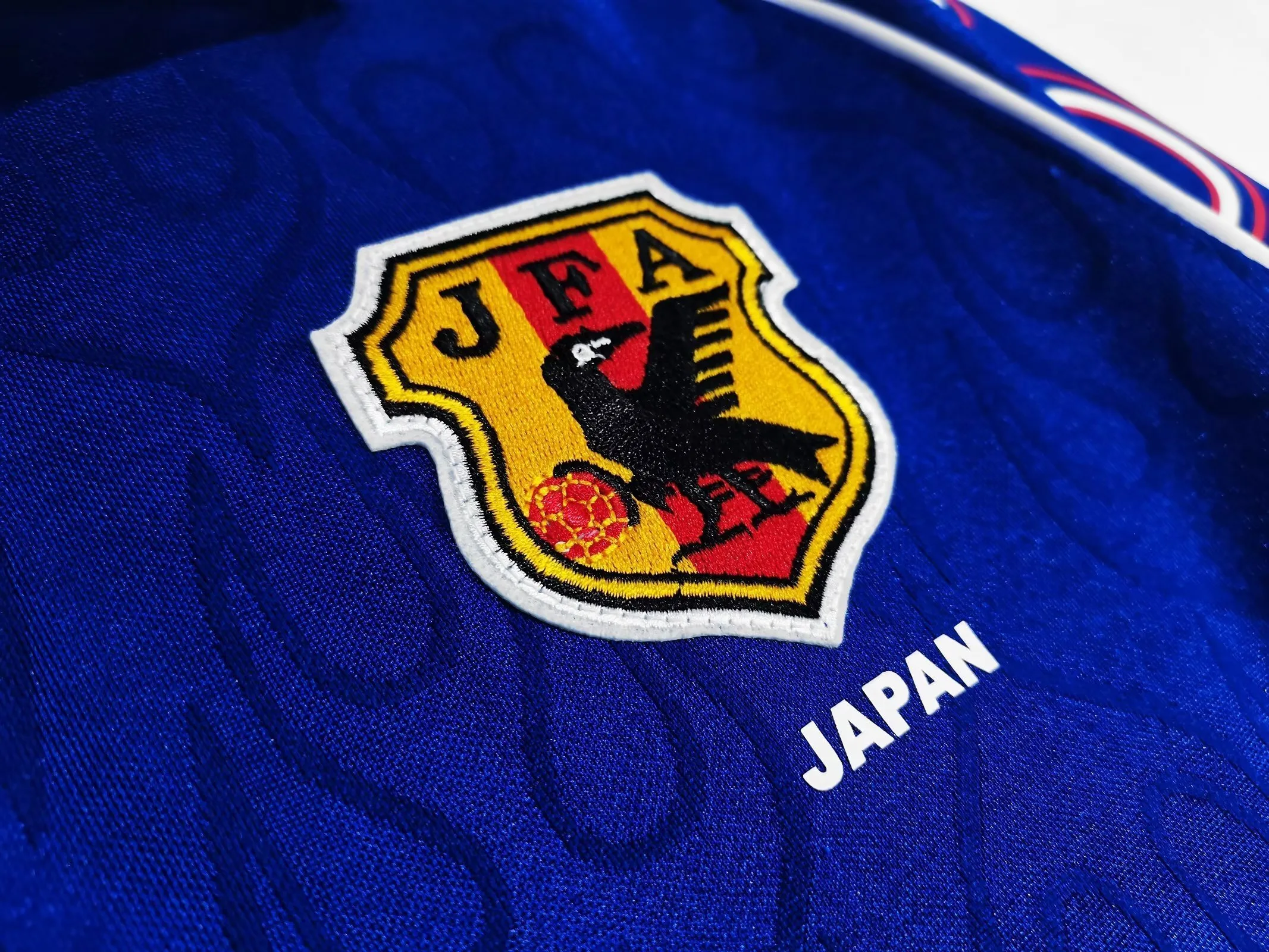 长袖：1998赛季日本主场3B