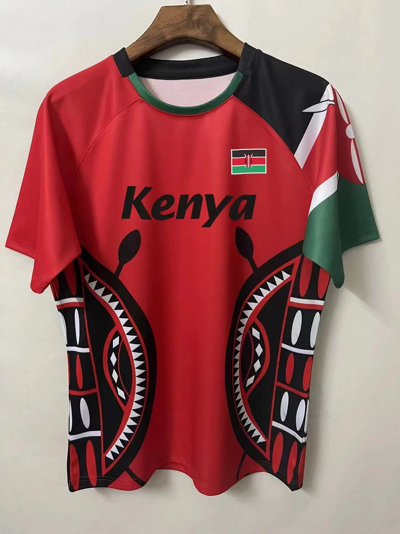 Kenya 肯尼亚红黑
