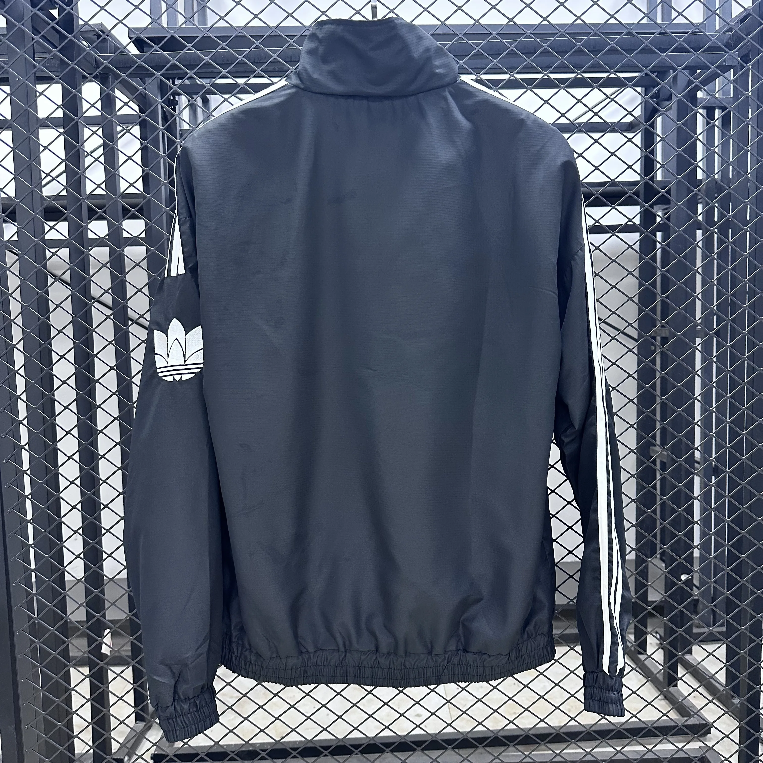 R1006 荷花休闲风衣黑