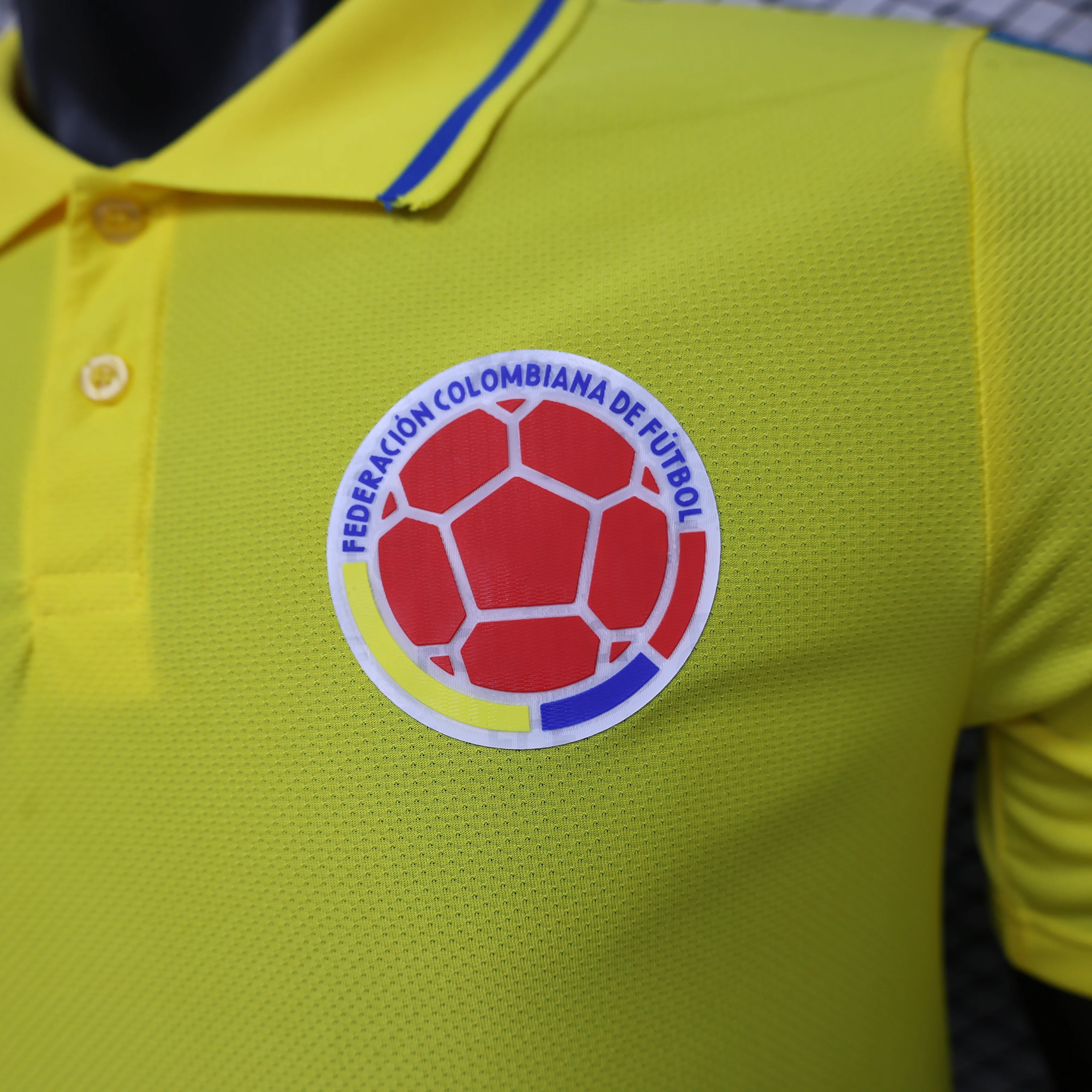 哥伦比亚复古休闲款